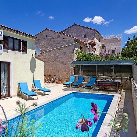 Tar-Vabriga Villa Karina Tar מראה חיצוני תמונה