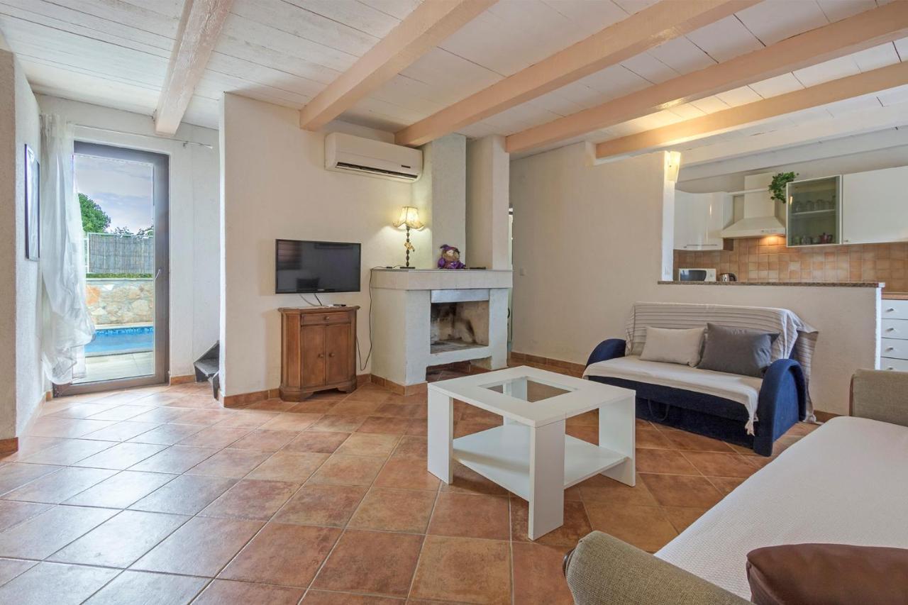 Tar-Vabriga Villa Karina Tar מראה חיצוני תמונה