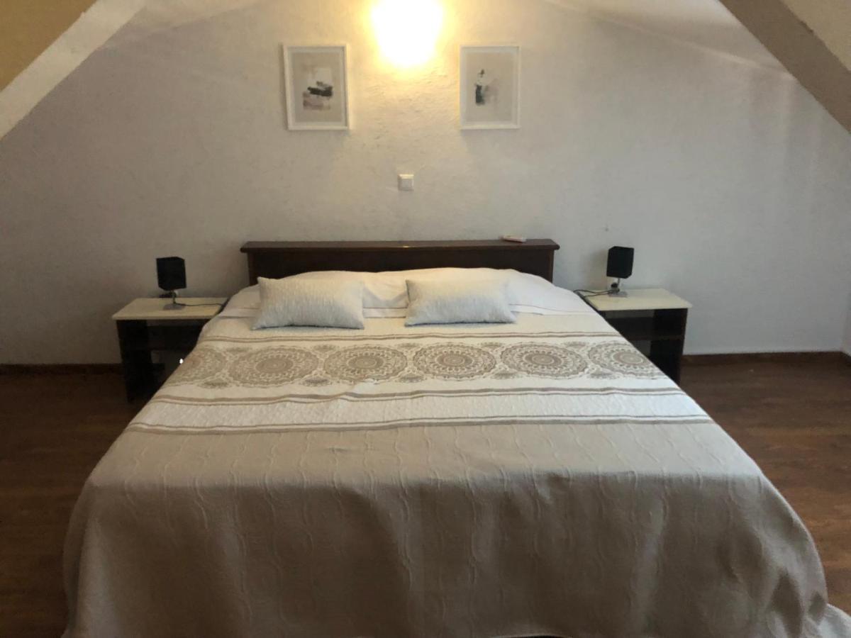 Tar-Vabriga Villa Karina Tar מראה חיצוני תמונה